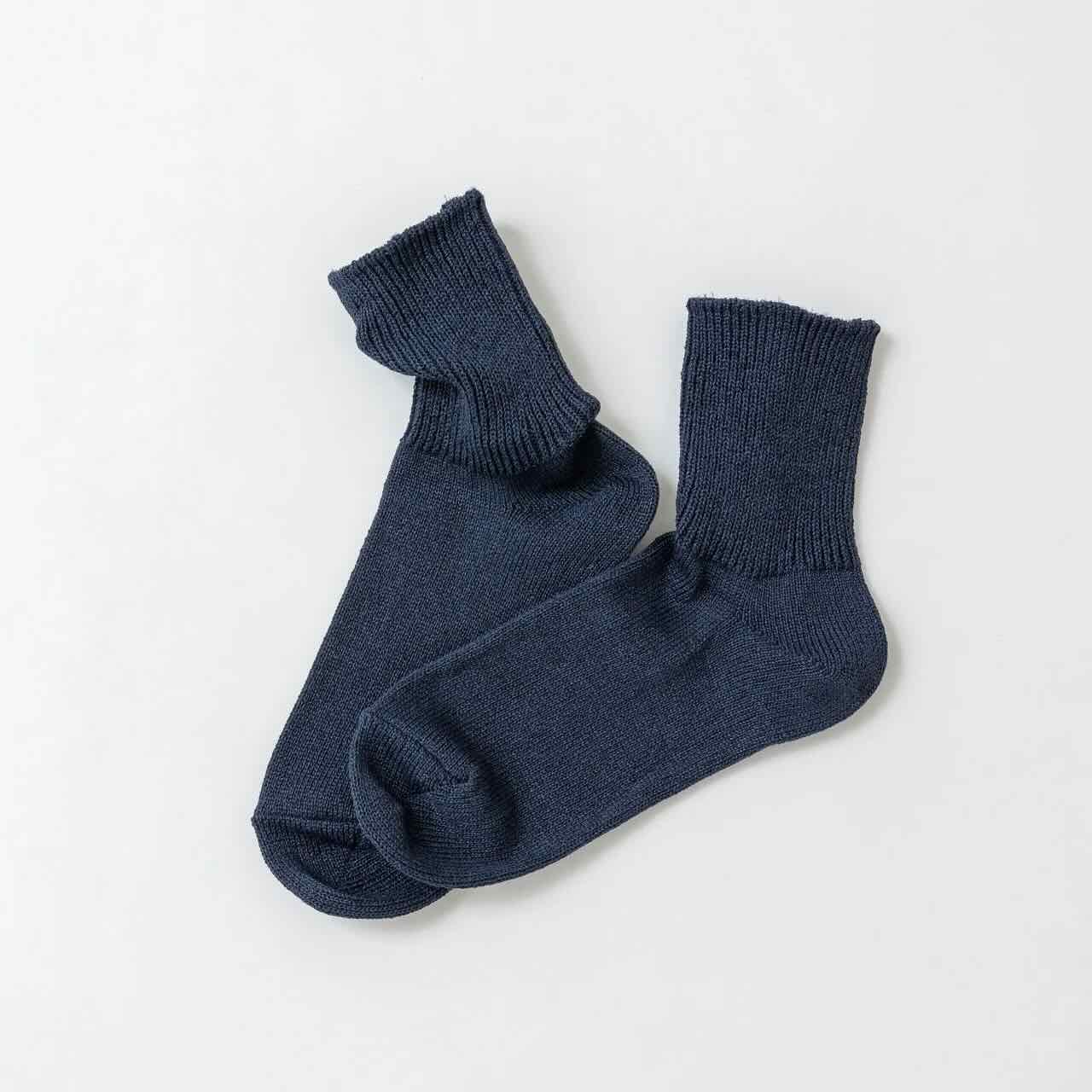 Navy blue cotton quarter crew socks